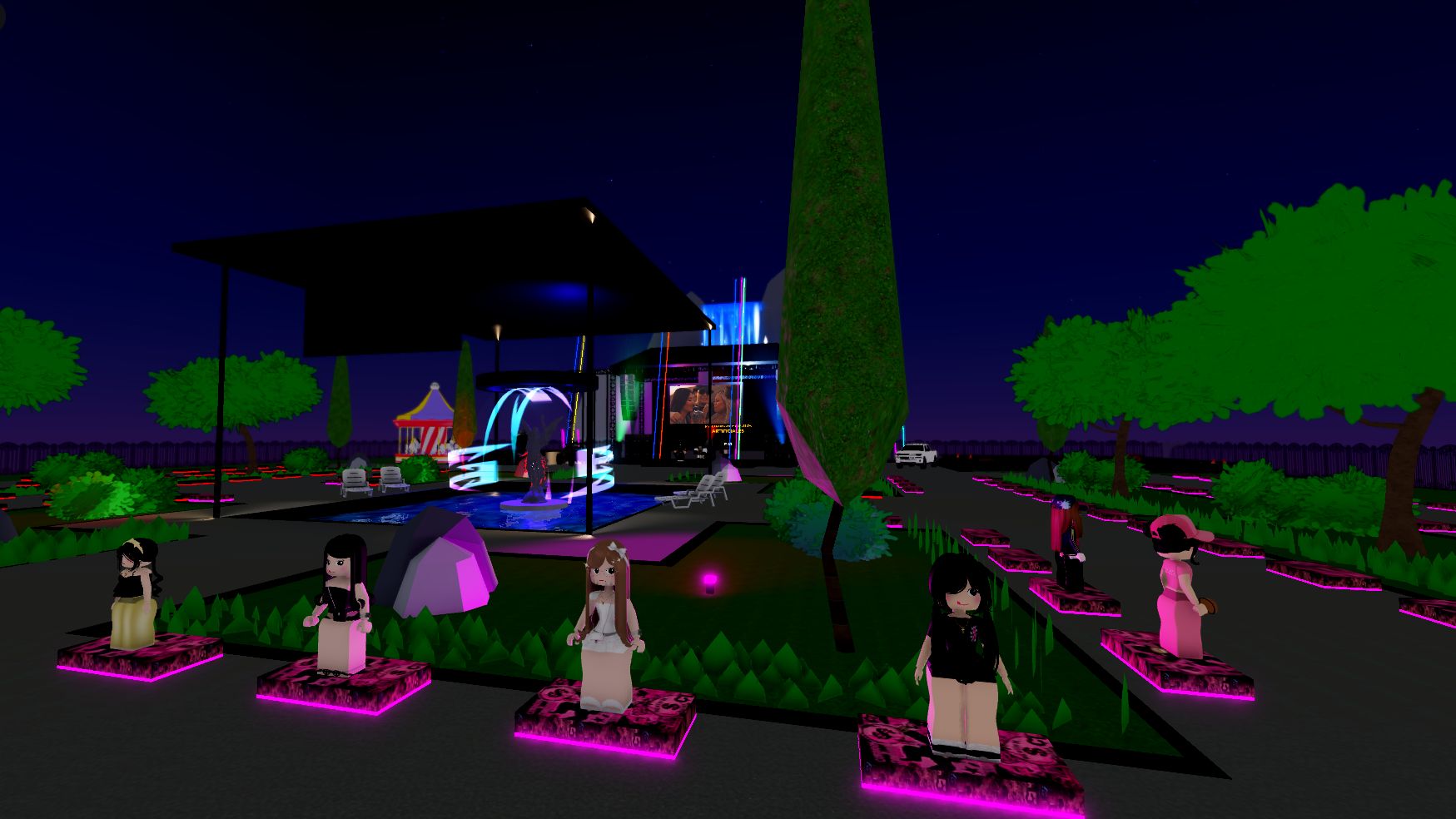 Mapa nocturno de outfits con personajes y luces rosa neón